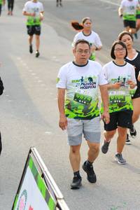 BIB: 0284, 0674
                            <button type="button" onclick="openModal(3534701)" class="btn btn-primary btn-sm float-right btn-popup" data-toggle="modal" data-target=".modal-high-quality">
                        <i class="fas fa-shopping-cart"></i> Add to Cart
                    </button>
                                            <button type="button" onclick="isThisMe(3534701, true)" class="btn btn-success btn-sm float-right btn-popup btn-isme hidden" data-toggle="tooltip" data-placement="bottom" title="นี่คือรูปของคุณใช่ไหม คลิกที่นี่เพื่อเอาเข้าอัลบั้ม">
                        <i class="fas fa-plus"></i> Add to album
                    </button>
                    <button type="button" onclick="isThisMe(3534701, false)" class="btn btn-warning btn-sm float-right btn-popup btn-isnotme hidden">
                        <i class="fas fa-ban"></i> Remove from album
                    </button>